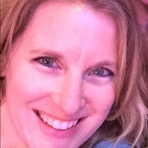 Meet your Posher, Angie